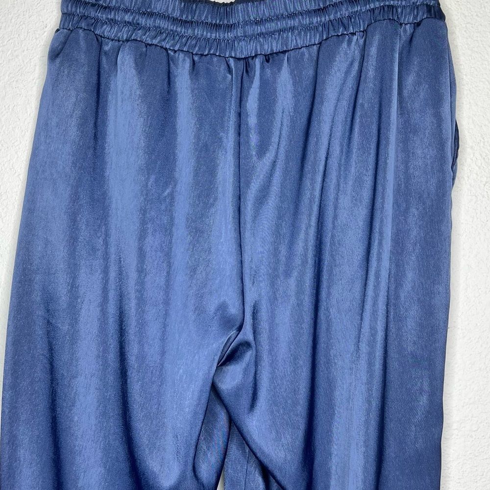 AnyBody Jogger Pants - Picture 5 of 10